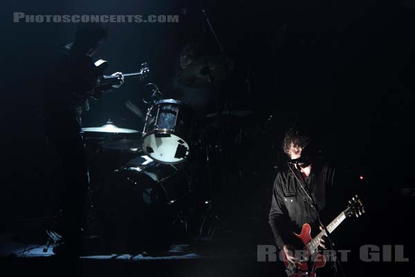 BLACK REBEL MOTORCYCLE CLUB - 2010-05-12 - PARIS - Le Bataclan - Peter Hayes - Robert Levon Been - Leah Shapiro